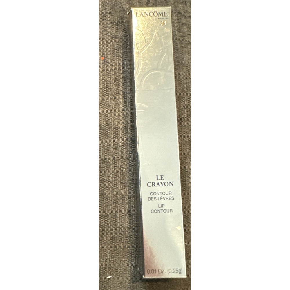 LANCOME  Le Crayon  Lip Contour ‎ 0.01 oz/25g NEW IN BOX- Cherry. Box Has Damage